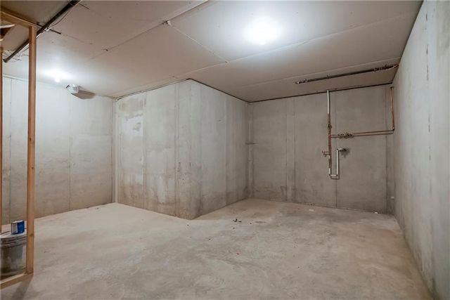 23602 W 92nd Street, Lenexa, KS 66227