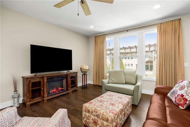 23602 W 92nd Street, Lenexa, KS 66227