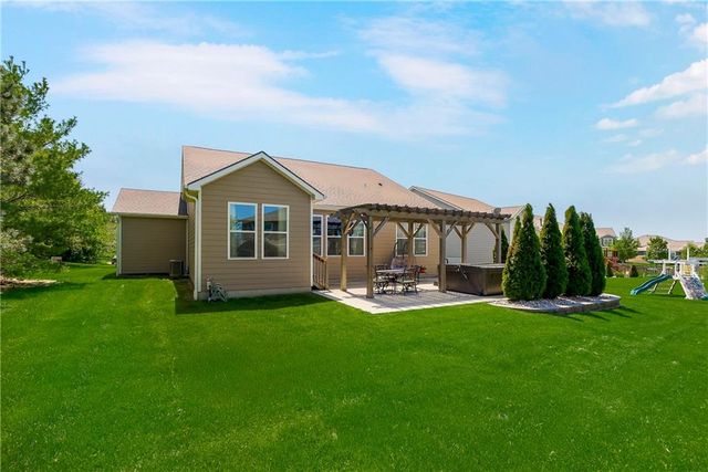 23602 W 92nd Street, Lenexa, KS 66227