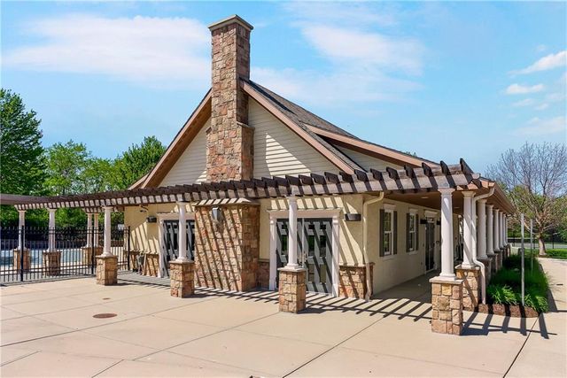 23602 W 92nd Street, Lenexa, KS 66227