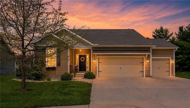 23602 W 92nd Street, Lenexa, KS 66227