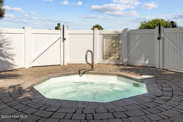 1904 E Ft Macon Road 355, Atlantic Beach, NC 28512