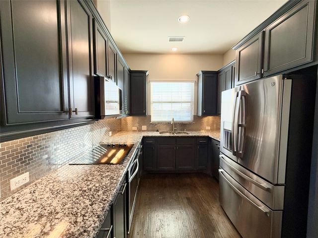 950 Dartford Drive, Richardson, TX 75081