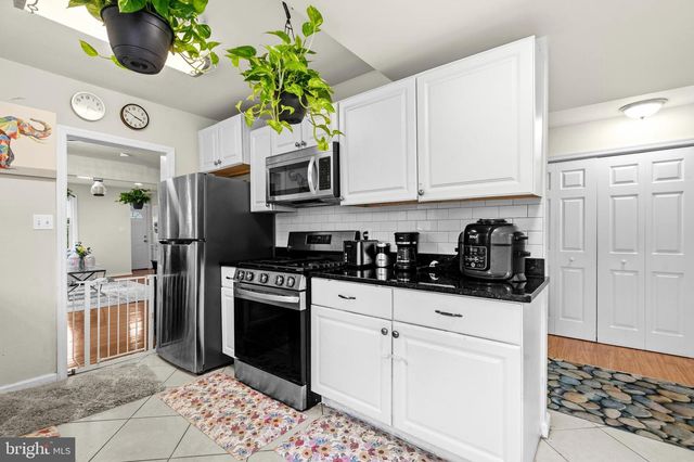 2806 OCALA AVE, District Heights, MD 20747