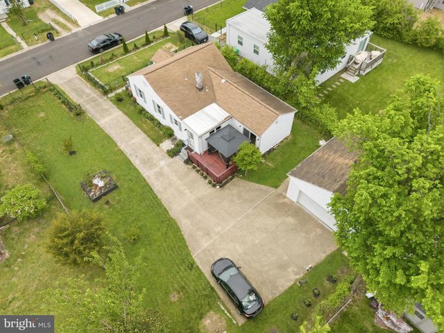 2806 OCALA AVE, District Heights, MD 20747