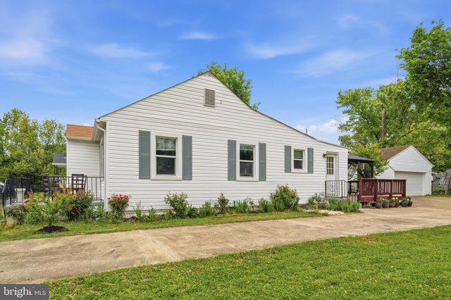 2806 OCALA AVE, District Heights, MD 20747