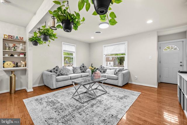 2806 OCALA AVE, District Heights, MD 20747