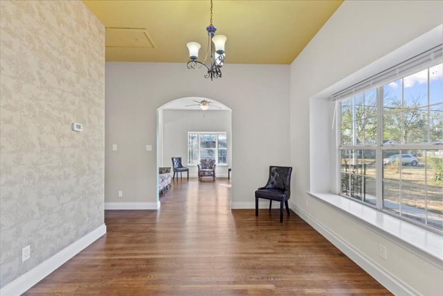 1809 Main ST, Bastrop, TX 78602