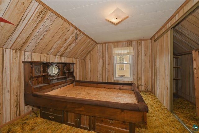 5820 John Ave, Superior, WI 54880