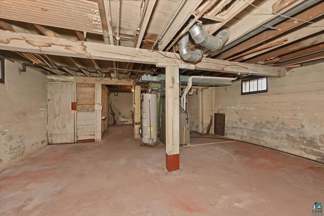 5820 John Ave, Superior, WI 54880