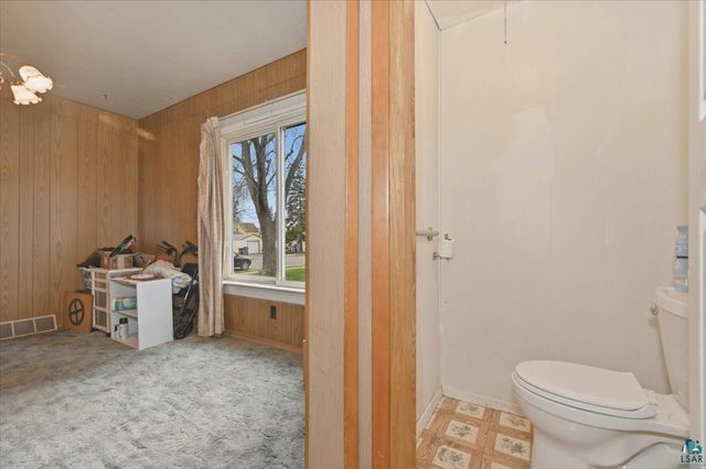5820 John Ave, Superior, WI 54880