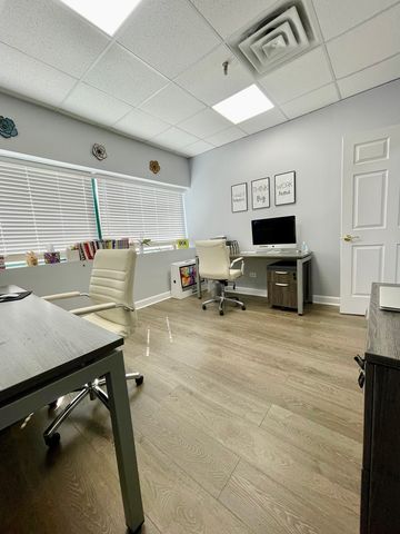 7903 W 159th Street, Tinley Park, IL 60477