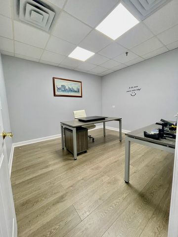 7903 W 159th Street, Tinley Park, IL 60477