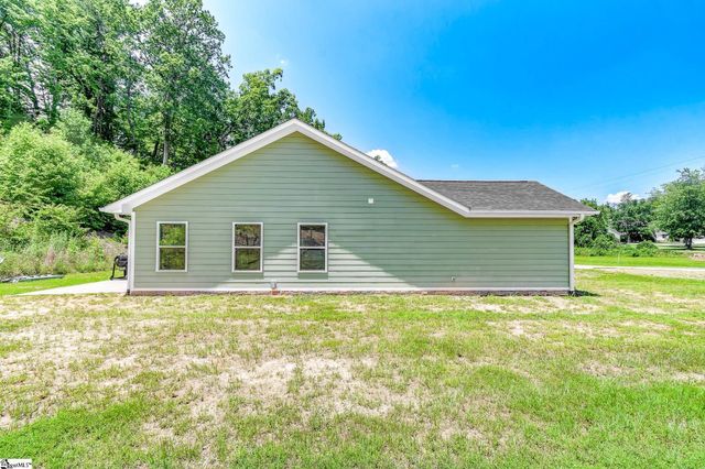 115 Albert Street, Landrum, SC 29356