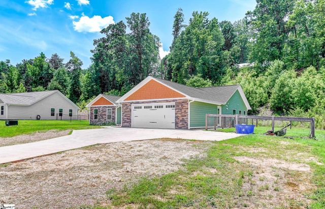 115 Albert Street, Landrum, SC 29356