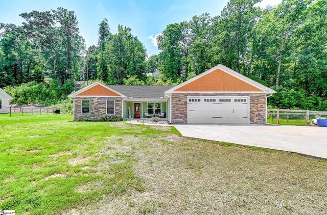 115 Albert Street, Landrum, SC 29356