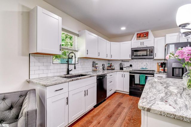 115 Albert Street, Landrum, SC 29356