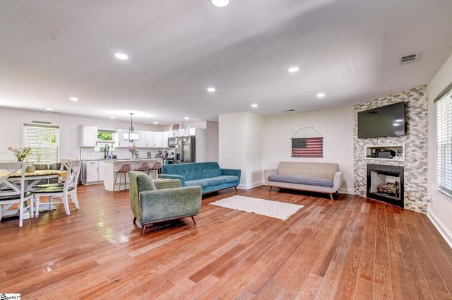 115 Albert Street, Landrum, SC 29356