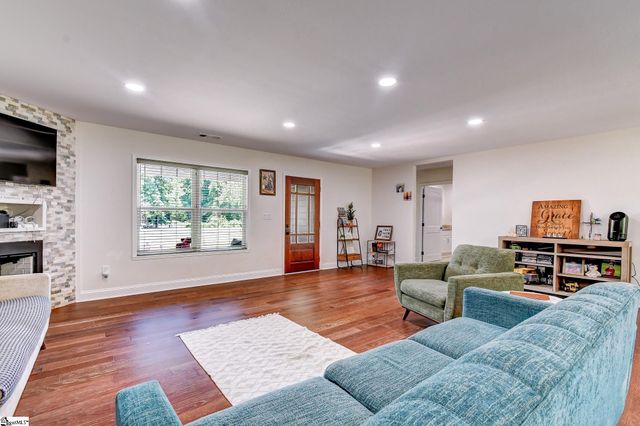 115 Albert Street, Landrum, SC 29356