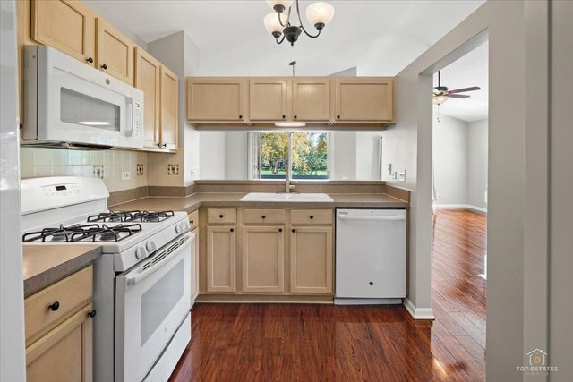 1712 Middlebury Drive 306, Aurora, IL 60503