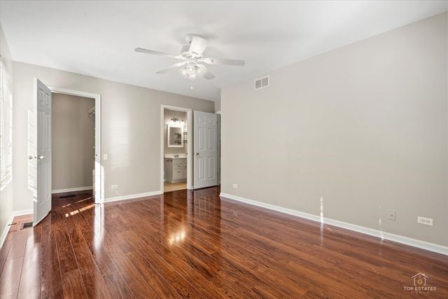 1712 Middlebury Drive 306, Aurora, IL 60503