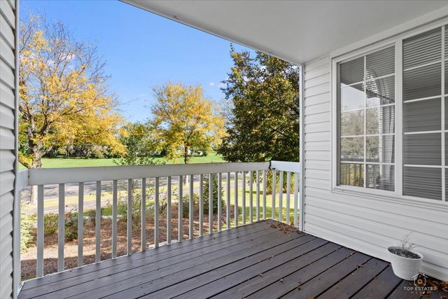1712 Middlebury Drive 306, Aurora, IL 60503