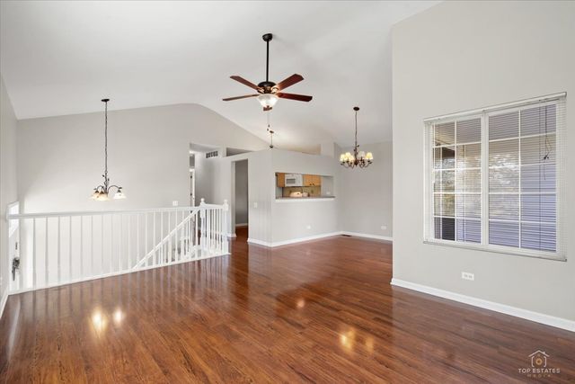 1712 Middlebury Drive 306, Aurora, IL 60503