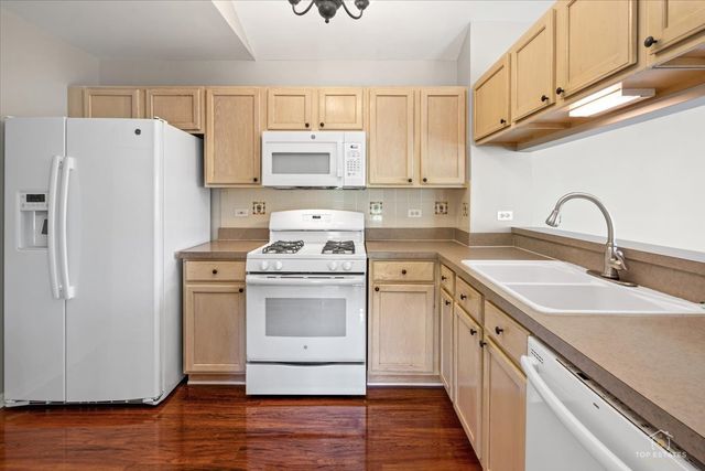 1712 Middlebury Drive 306, Aurora, IL 60503