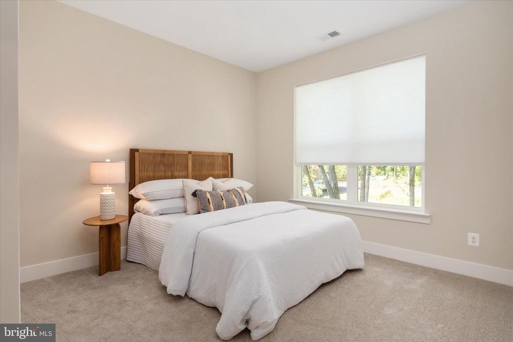 Image 39 of property listing at 1252 SUNRISE BEACH RD, Crownsville, MD 21032