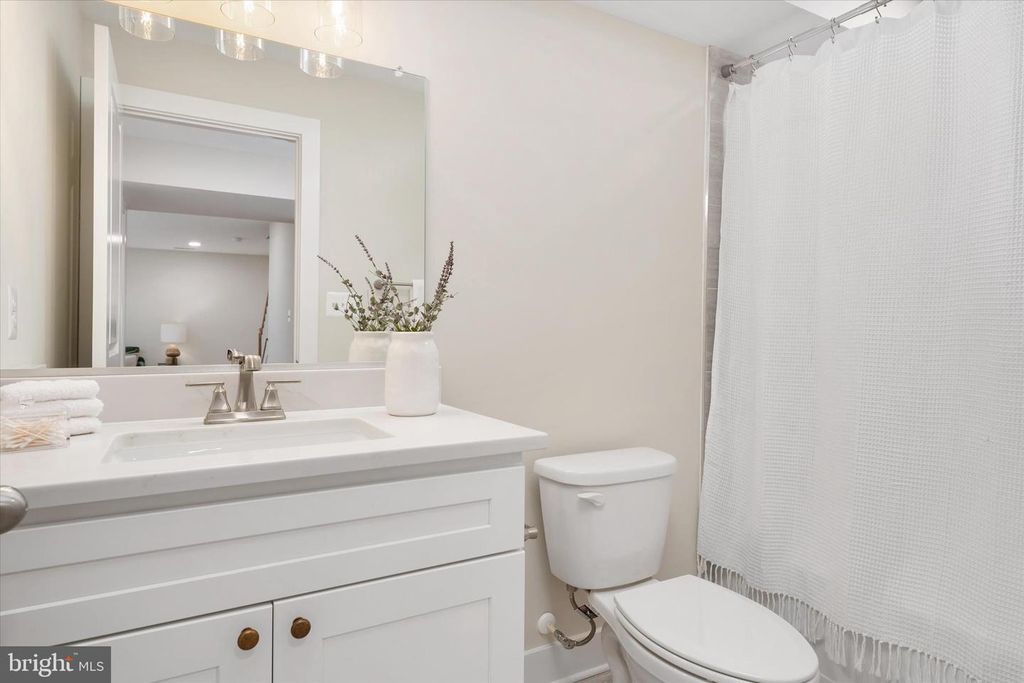 Image 48 of property listing at 1252 SUNRISE BEACH RD, Crownsville, MD 21032