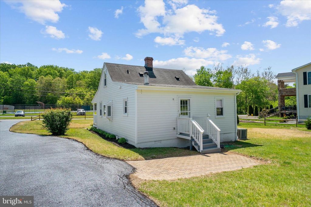 Image 74 of property listing at 1252 SUNRISE BEACH RD, Crownsville, MD 21032