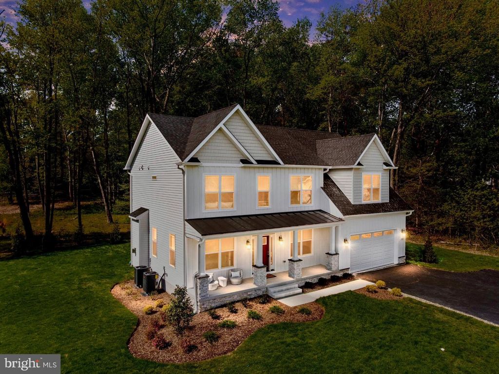 Image 90 of property listing at 1252 SUNRISE BEACH RD, Crownsville, MD 21032