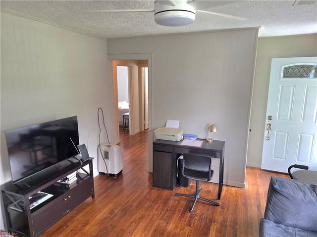 3421 Somme AVE, Norfolk, VA 23509