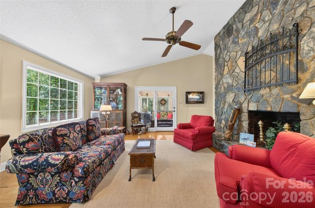 989 Hampton Place, Mooresville, NC 28115