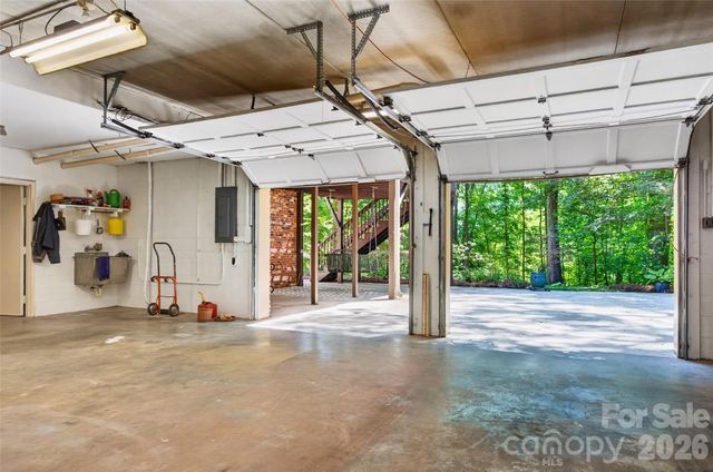 989 Hampton Place, Mooresville, NC 28115