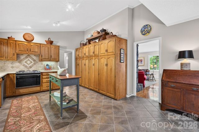 989 Hampton Place, Mooresville, NC 28115