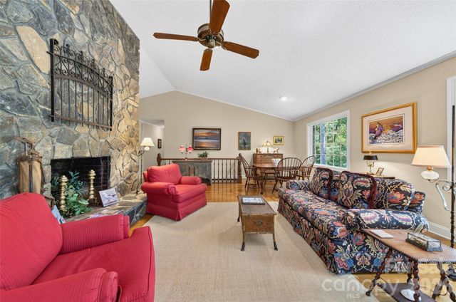 989 Hampton Place, Mooresville, NC 28115
