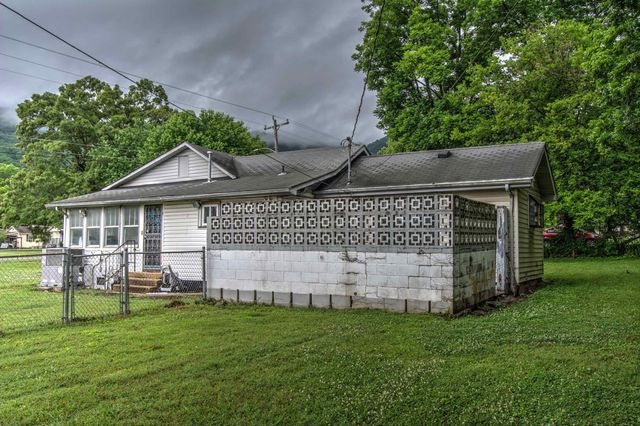 710 2nd Street, South Pittsburg, TN 37380