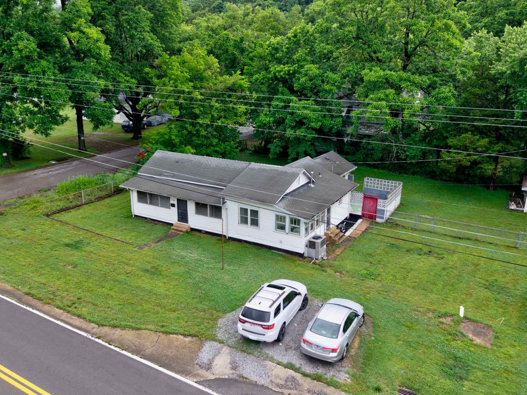 710 2nd Street, South Pittsburg, TN 37380