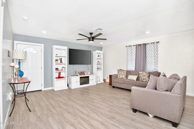 7714 W OSBORN Road, Phoenix, AZ 85033