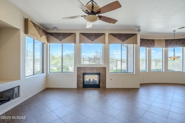 692 W Bright Canyon Drive, Oro Valley, AZ 85755