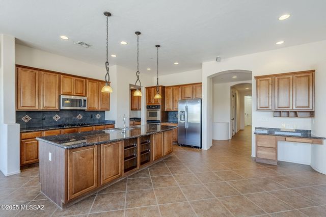 692 W Bright Canyon Drive, Oro Valley, AZ 85755