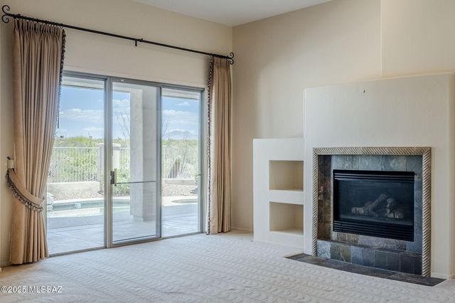 692 W Bright Canyon Drive, Oro Valley, AZ 85755