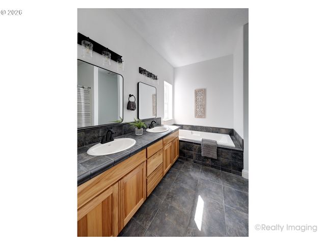 721 Se FOREST GLEN Rd, Estacada, OR 97023