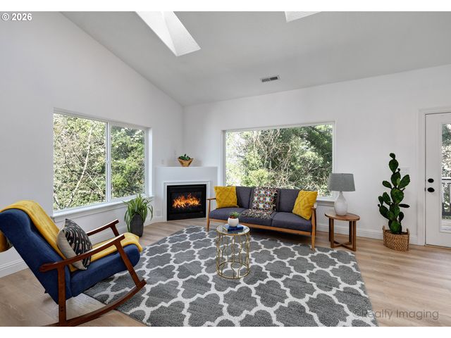 721 Se FOREST GLEN Rd, Estacada, OR 97023