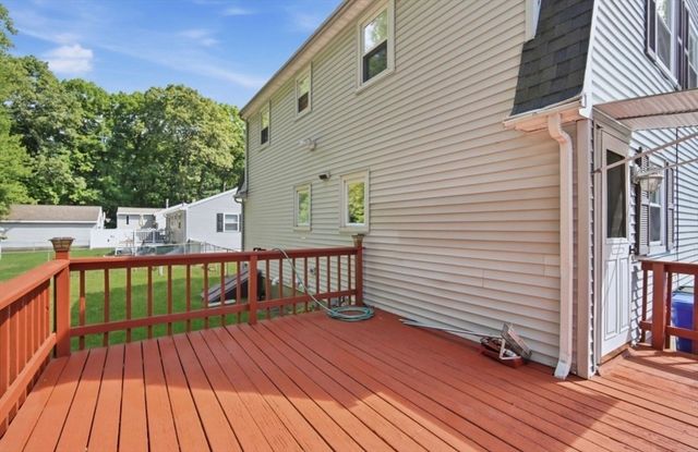 20 Entrybrook Drive, Springfield, MA 01108