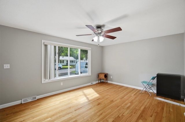 20 Entrybrook Drive, Springfield, MA 01108