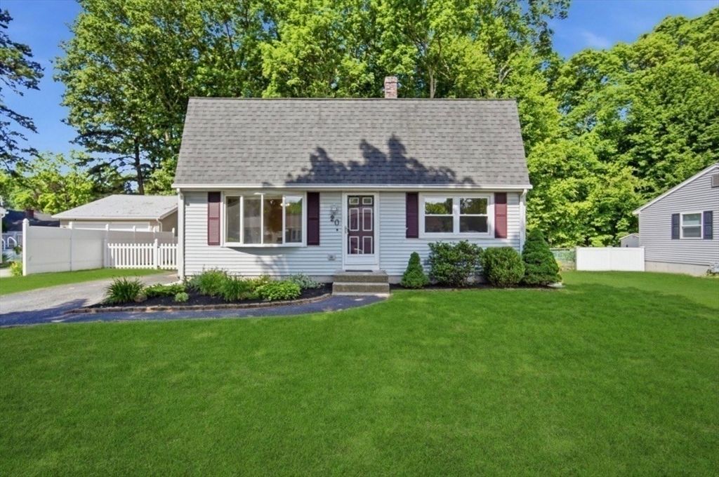 20 Entrybrook Drive, Springfield, MA 01108