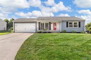 2925 Nantwich Lane, St Charles, MO 63301