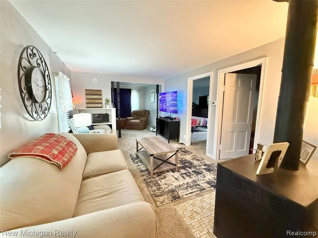 3433 Camden Avenue, Burton, MI 48529